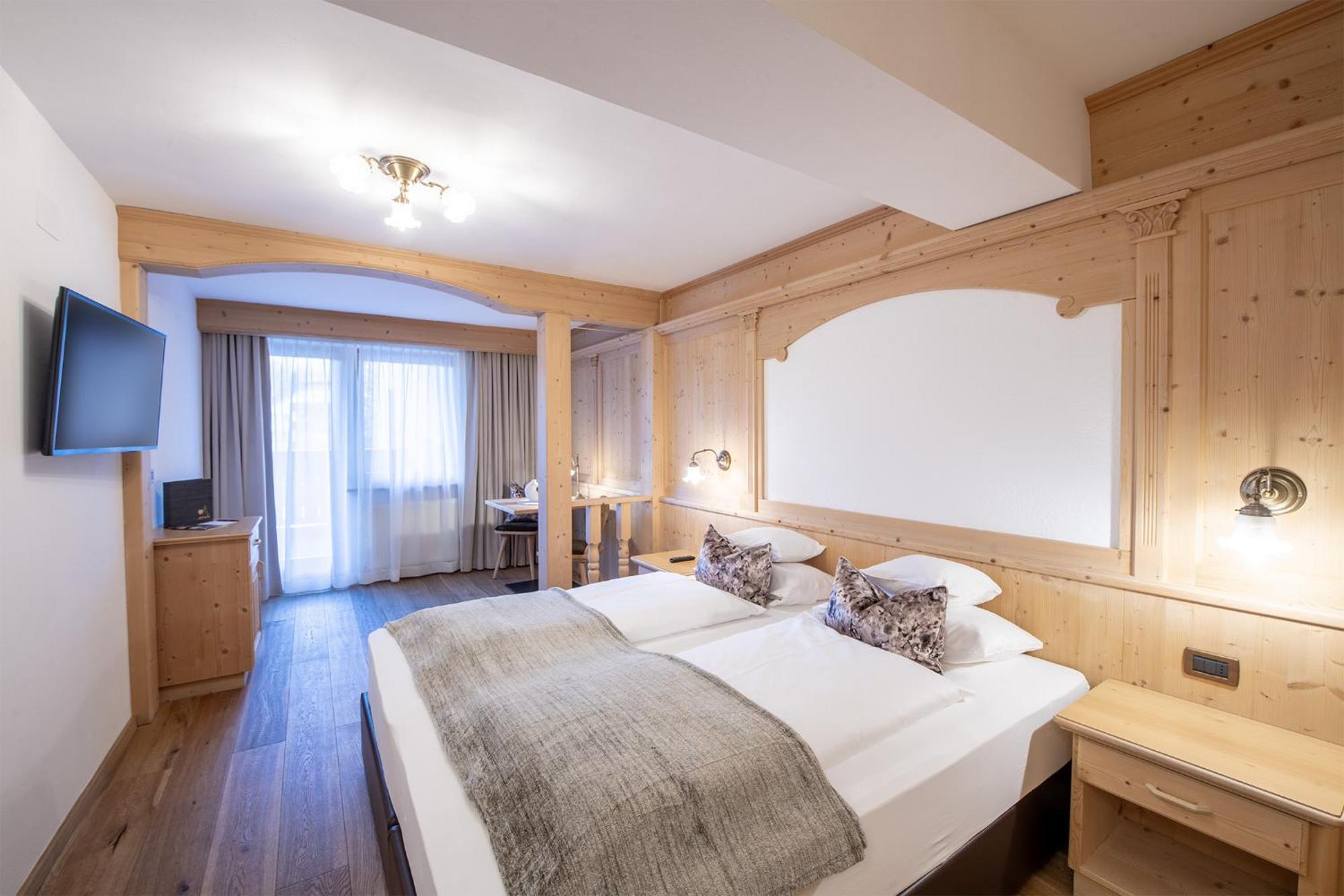 Hotel Arkadia - "Adults Only" Corvara In Badia Esterno foto