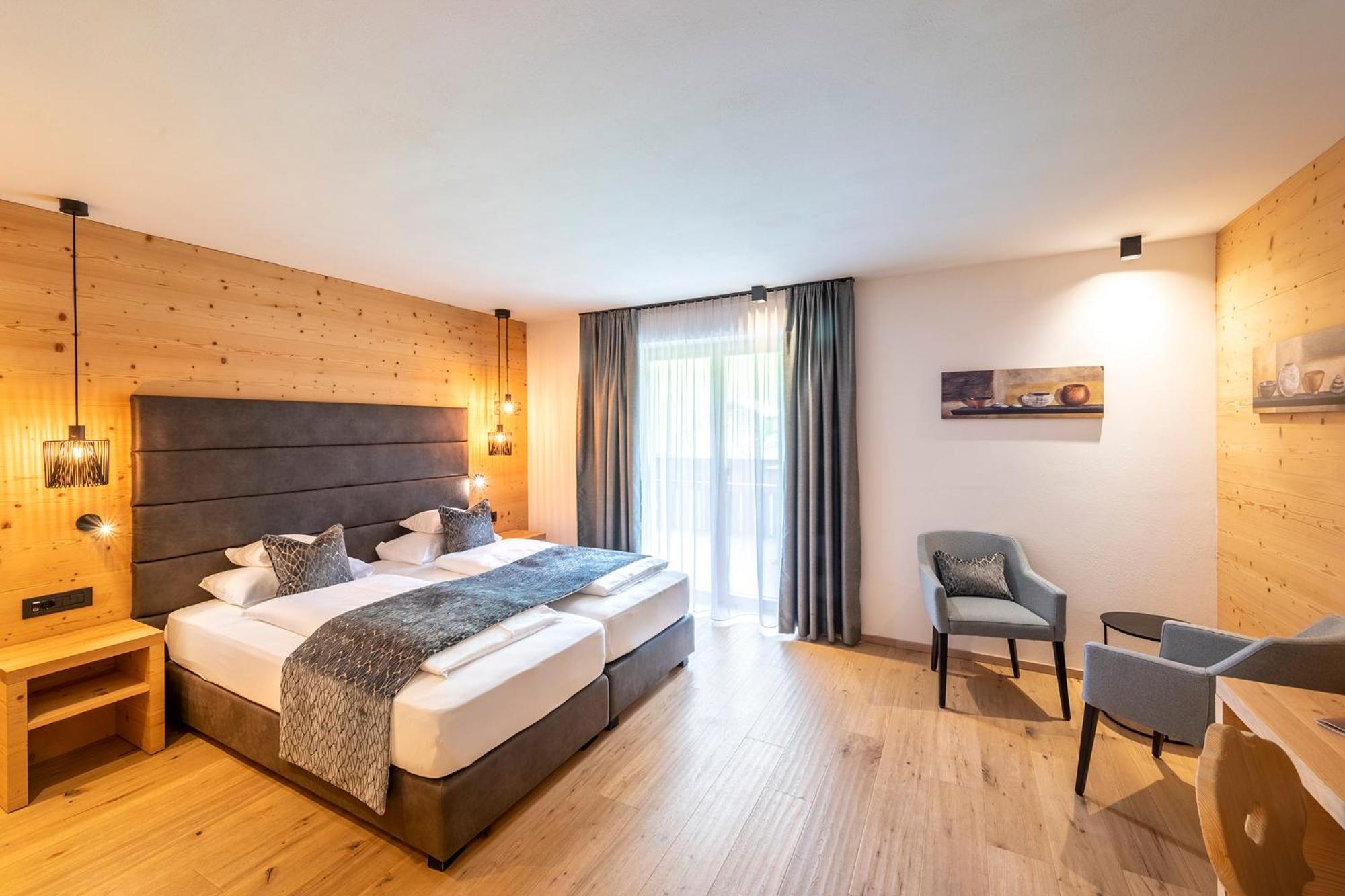 Hotel Arkadia - "Adults Only" Corvara In Badia Esterno foto