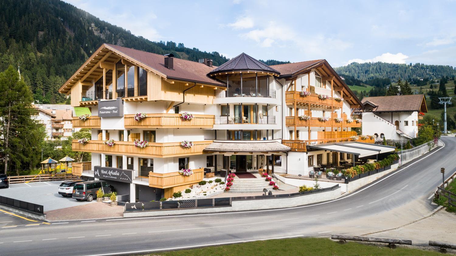 Hotel Arkadia - "Adults Only" Corvara In Badia Esterno foto